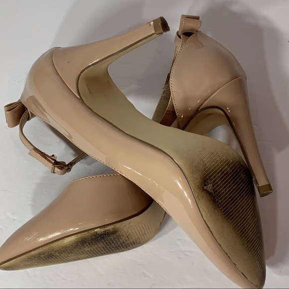 EUC Shoedazzle Ankle Strap‎ Classic Pointed Nude Heel With Bow Embellishment - Picture 5 of 6